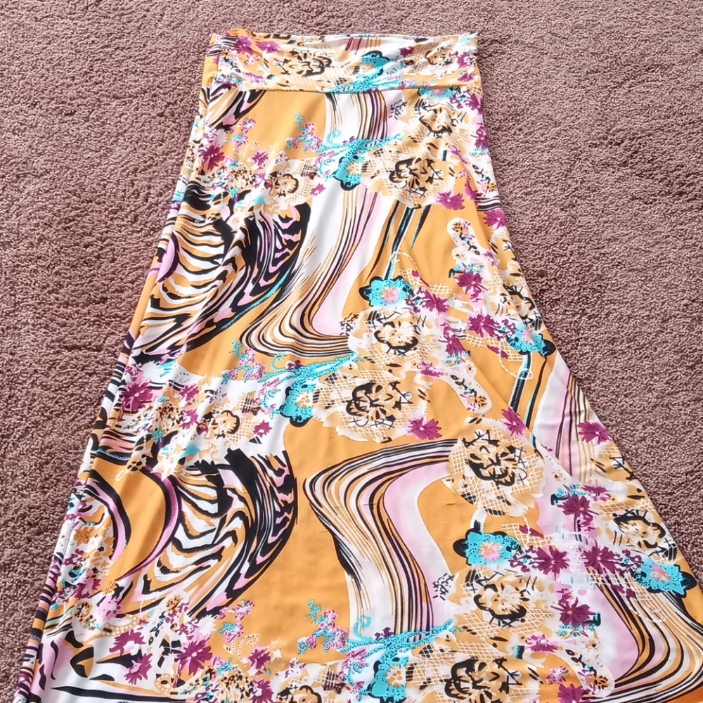 Maxi skirt